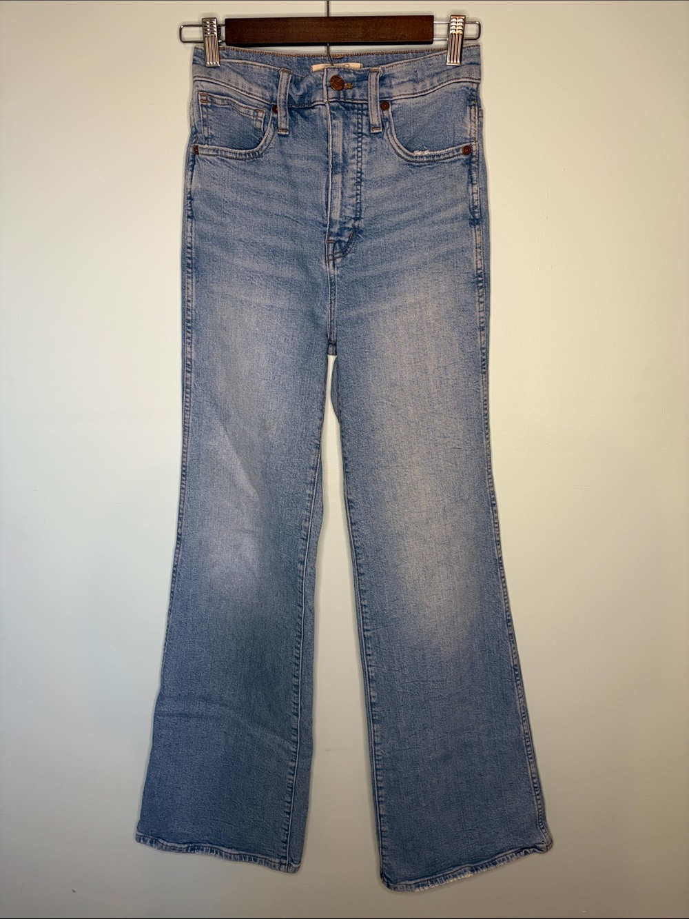 Madewell 11" High-Rise Flare Jeans in Light Wash - Picture 5 of 12